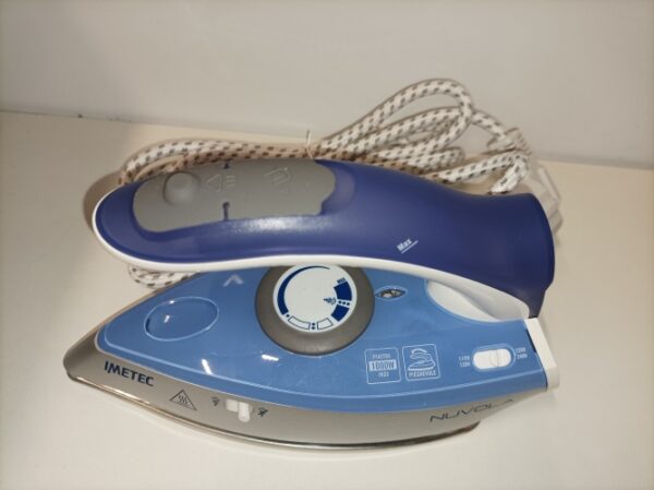 Ecost Customer Return, Imetec steam iron iMetec Nuvola - Image 3