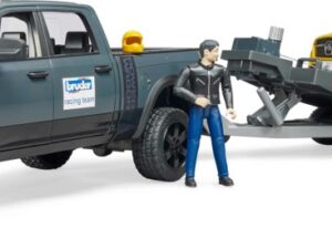 Auto Dodge RAM 2500 Power Wagon z lawetą