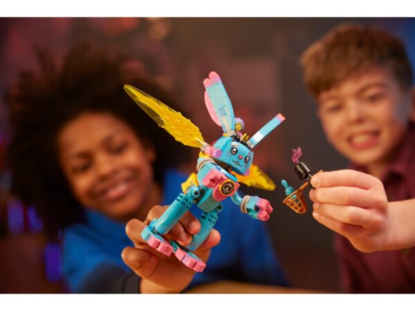 LEGO 71453 Izzie and Bunchu the Bunny Constructor - Image 5