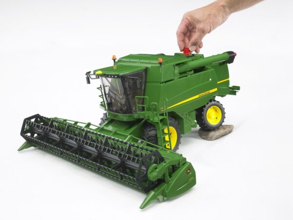 Bruder John Deere Toy Combine - Image 2