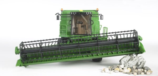 Bruder John Deere Toy Combine - Image 3