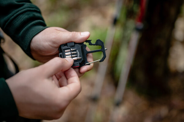Newell Lunar Multitool LED + tripod - Image 3