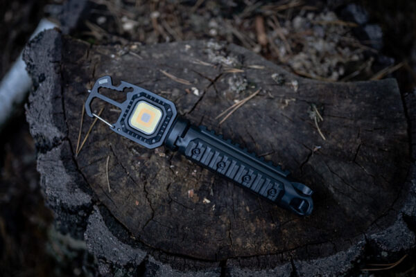 Newell Lunar Multitool LED + tripod - Image 24