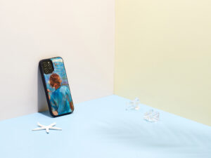 iKins case for Apple iPhone 12 Pro Max children on the beach