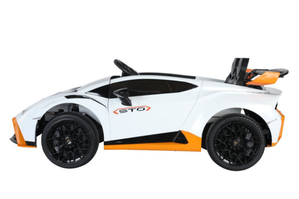 White Lamborghini STO DRIFT Electric Vehicle - Image 3