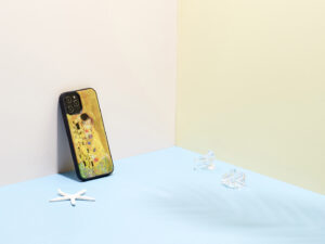 iKins case for Apple iPhone 12 Pro Max kiss black