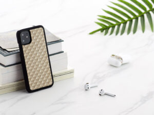 MAN&WOOD SmartPhone case iPhone 11 armor black