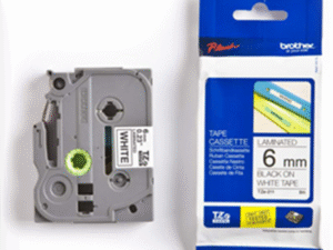 Banda Laminata Original Brother Black on White,TZE211, pentru D600|E500|E550|H500|P700|P710|P750|330|350|520|580|1400|1500|1600|1650|2200|2300|2310|2400|2430|2500|2600|2610|2700|2710|2730|2730|7500|7600, 6mm, incl.TV 1.2 RON, "TZE211"