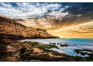 43IN LED UHD/4K 16:9 300NIT 8MS