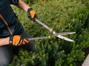 V-SERIES hedge pruning shears, straight blade